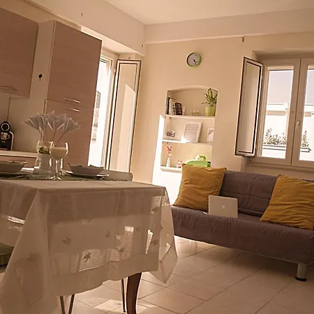 Bed & Breakfast Terrazzo Sul Teatro 2*